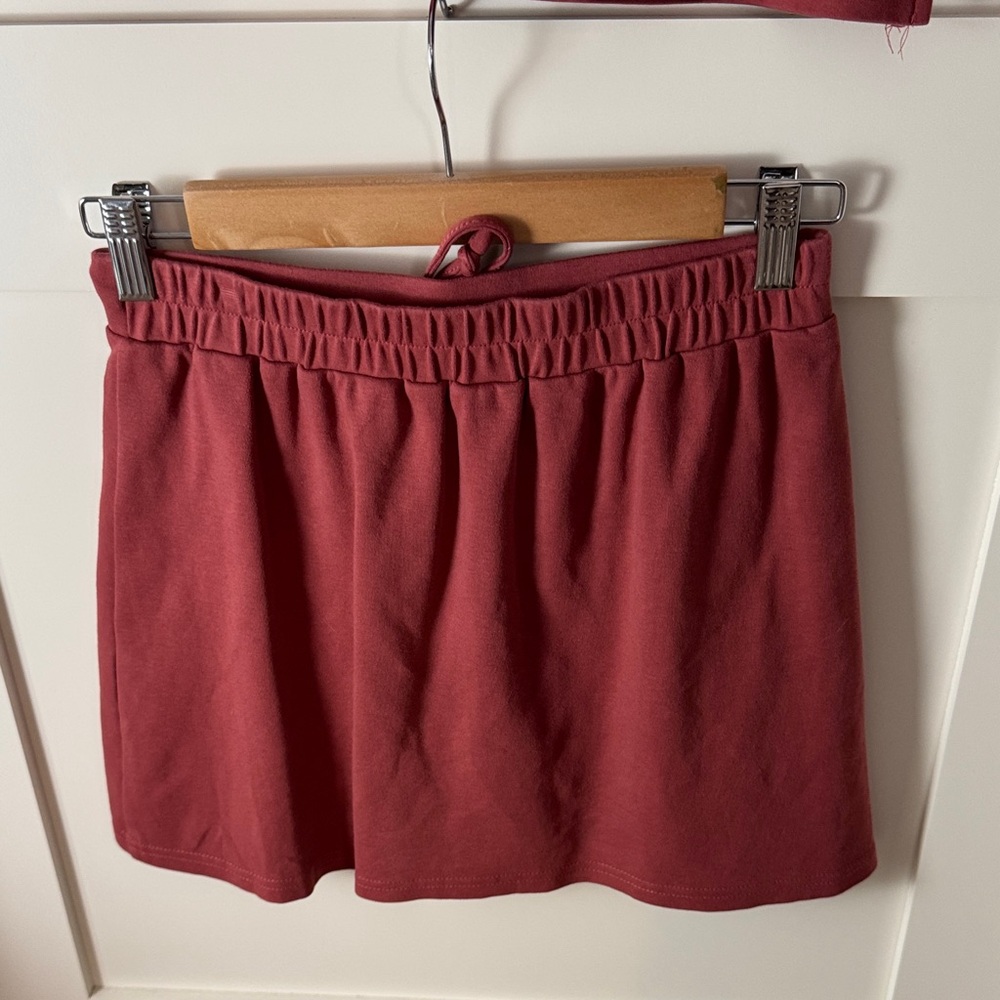 Women’s Two Piece Short Skirt Set Short Sleeve with built in shorts underneath - Picture 7 of 16